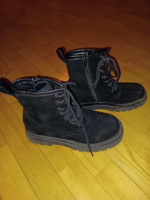 Sprzedam buty zimowe 36