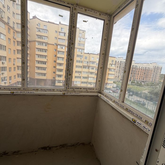 Початковий ремонт є 2 к 55м2 Київський Маєток