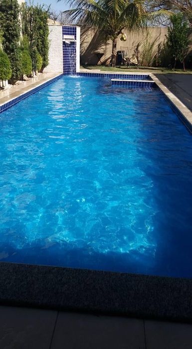 Limpeza e manutenção de piscinas
