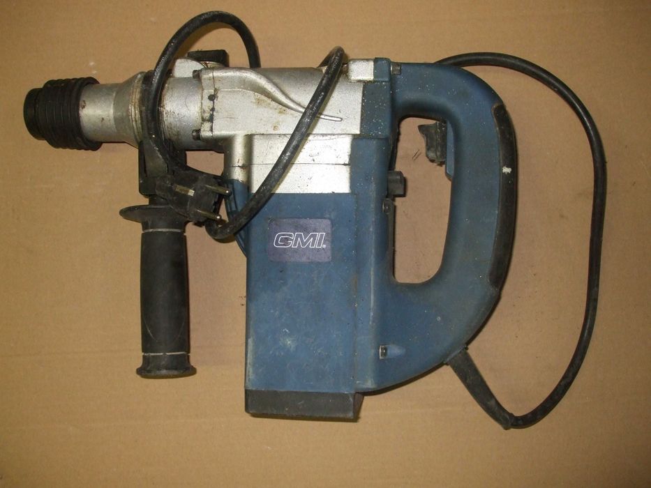 Nóż do płytek używany