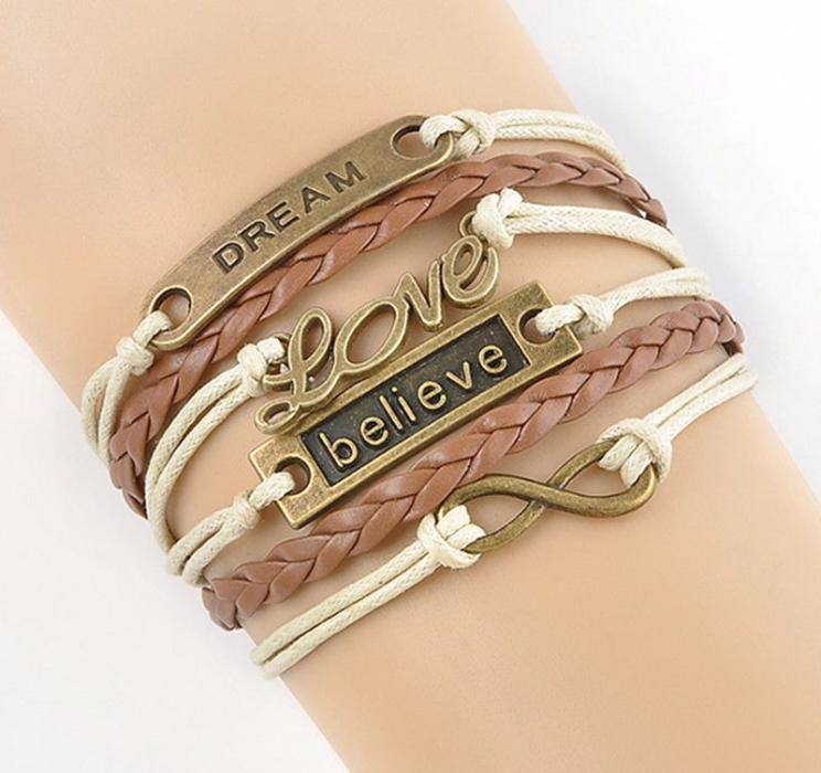 Pulseira Dream Love. novas e seladas. poucas unidades.