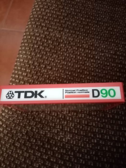 Cassete audio virgem TDK D modelo americano