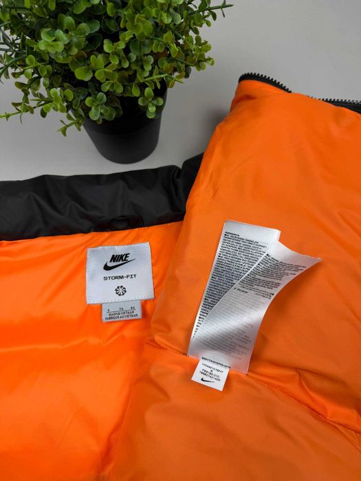 ОРИГІНАЛ Жилетка Nike, Nike Storm-Fit, жилет Nike, найк, куртка, безрукавка Nike, жилетка найк, жилет найк, жилет найк