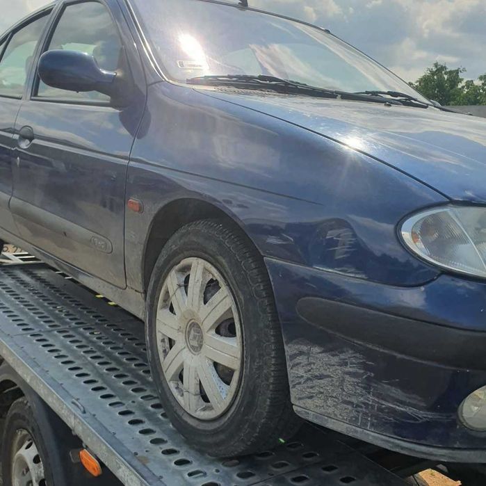 Renault Megane I po lift 1.9 dci niebieski metalik TED44 na części