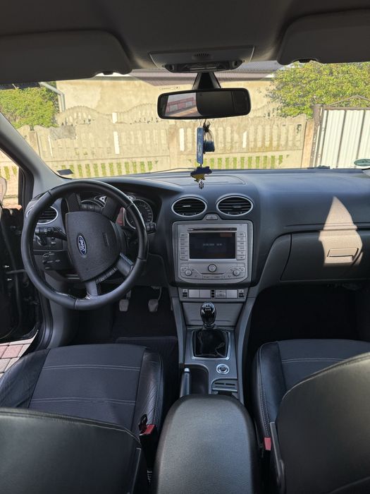 Продам Ford Focus 1.6 tdci