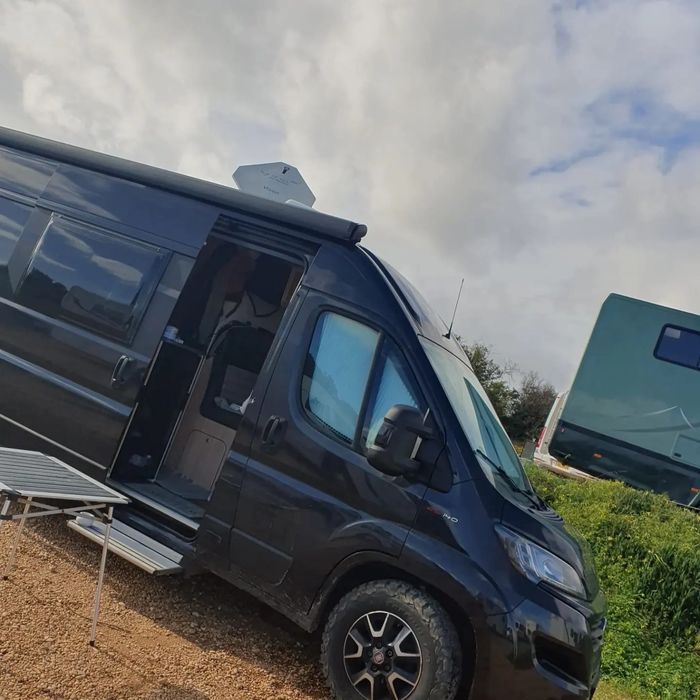 Sunlight Cliff XV – 2020 – Como Nova!