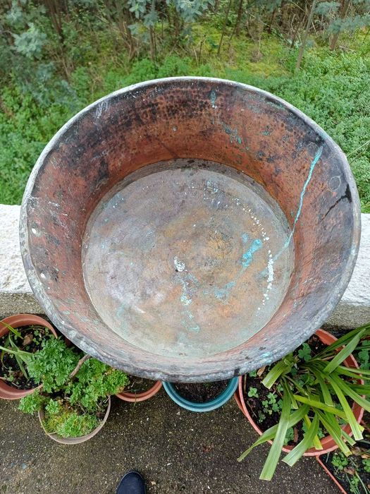 Caldeirão, antigo em cobre