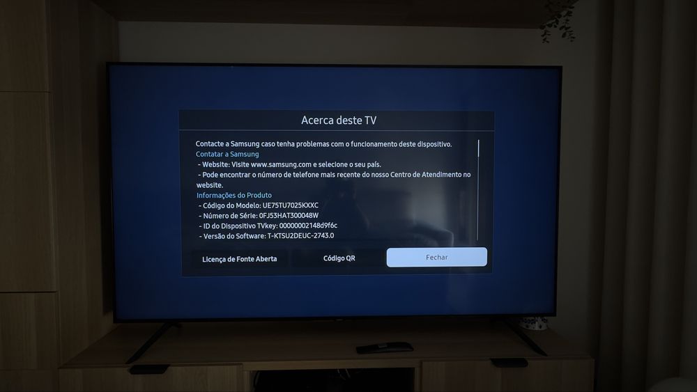 TVs Samsung 4K Smart TV – 75” + 43”