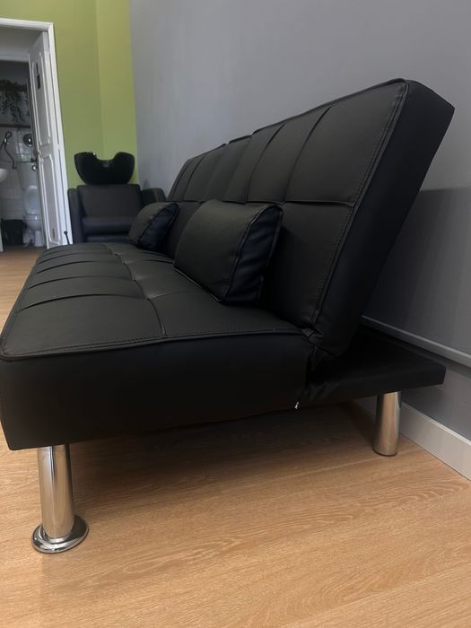 Sofá cama preto couro