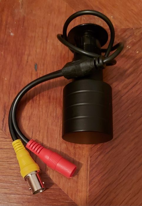 Mini - kamera w wizjerze