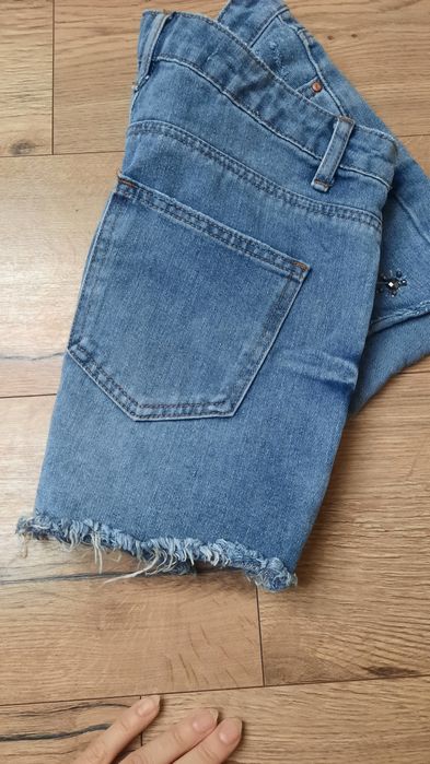 Spodenki z wysokim stanem M