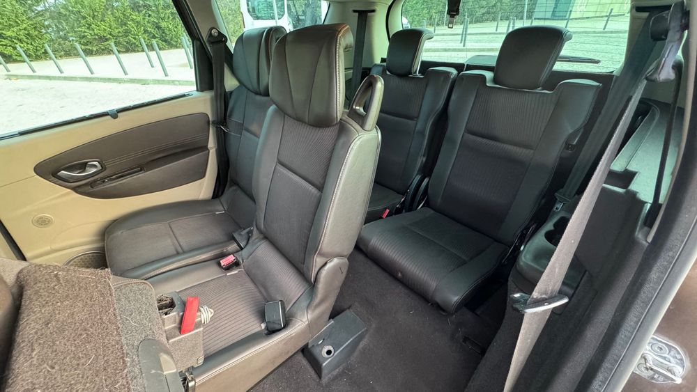 Renault Grand Scénic 2009 1.5 dCi Luxe 7L