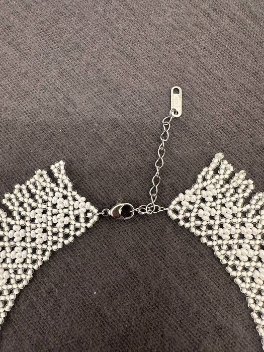 Elegancki naszyjnik z koralików – rękodzieło, biały