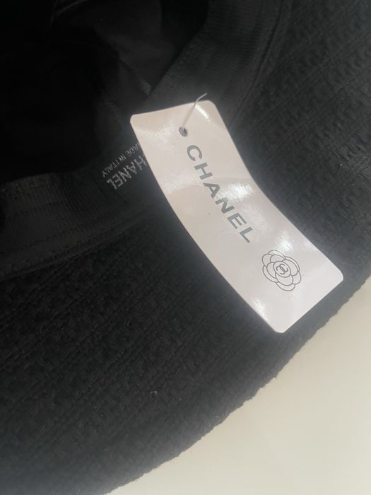 Kapelusz Chanel od ręki