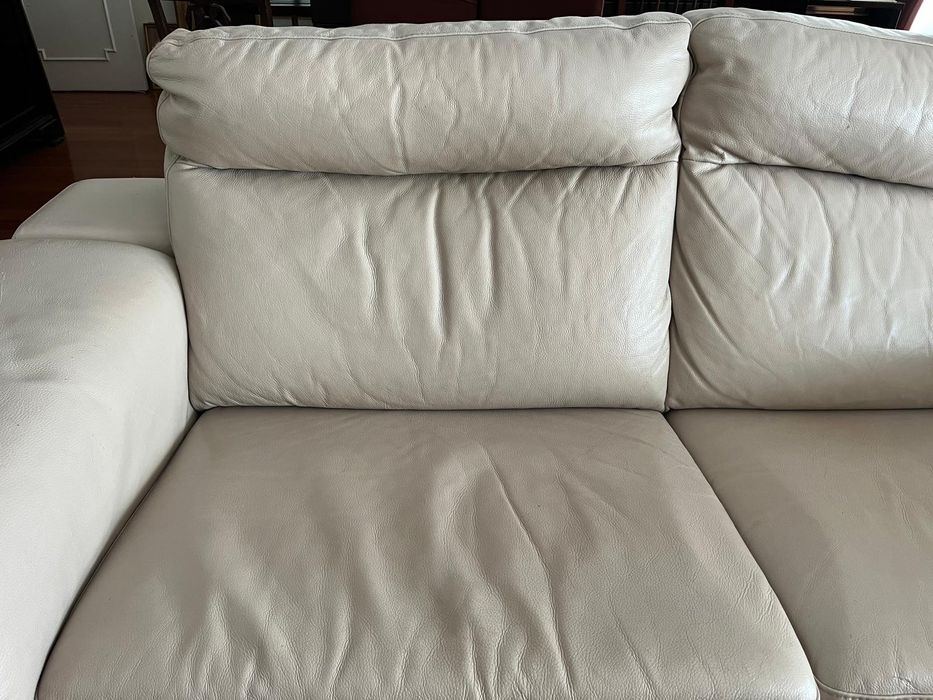 Sofá 2 lugares Pele Bege