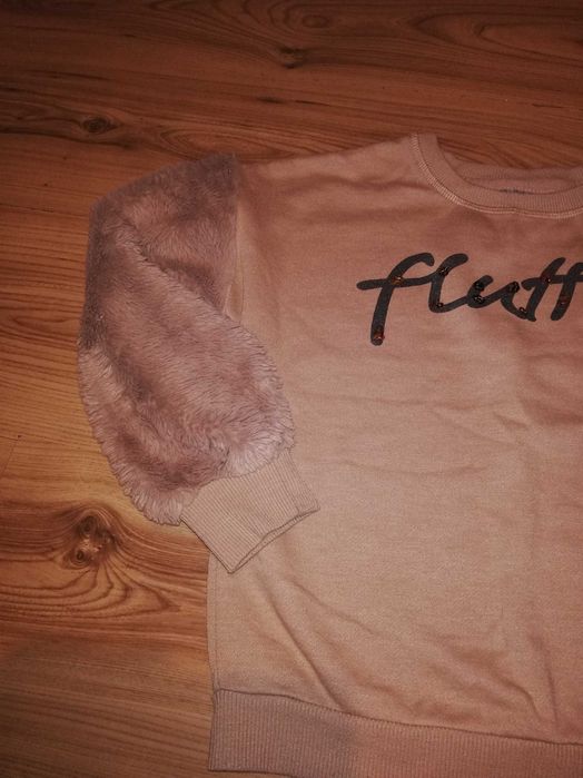 Bluza dresowa futrzane rekawy