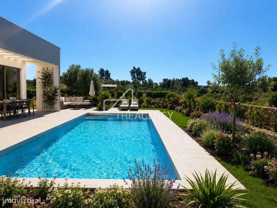 Villa Contemporânea com Piscina e Vistas Rurais em Silves | 5.000 m² d
