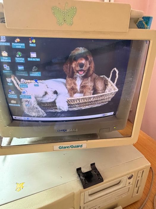 Retro komputer Pentium 133 MHz Windows 98 + CRT + Sound Blaster 16 KOMPLET