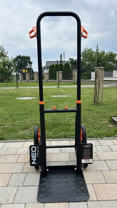 Wózek transportowy schodowy