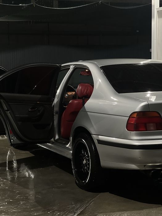 Продам BMW E39 2.0
