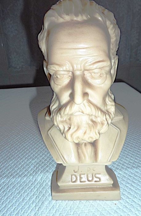 Busto decorativo de João de Deus, escritor