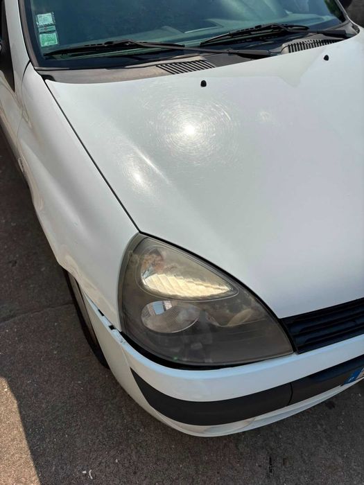Renault Clio 2 lugares (mercadorias)