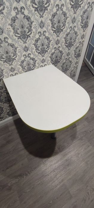 Продам функціональний стіл