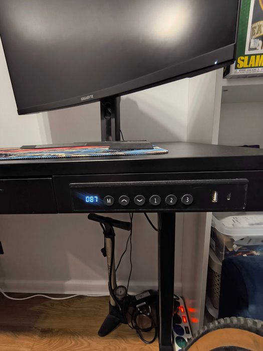 Biurko elektryczne Mark Adler Leader 8.2 Black 120 cm