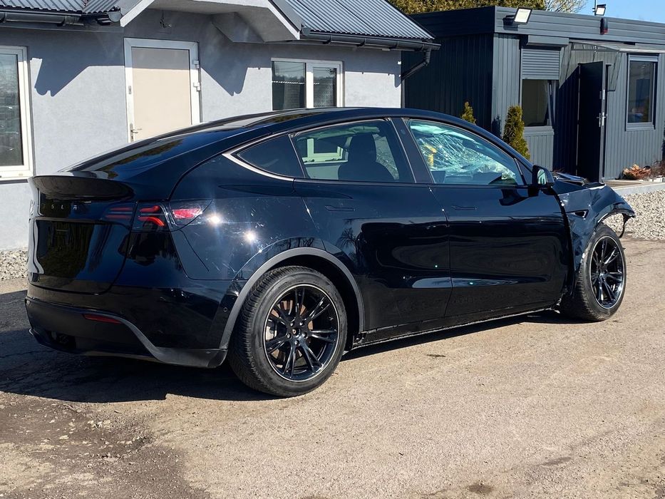 Tesla Model Y Rej. 08/2022 DualMotor AWD Long Range Europa