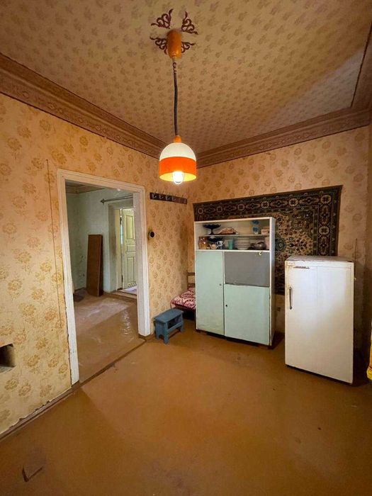 Продам ровный участок и 3 к дом под ремонт Таромское