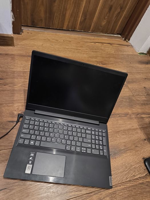 Laptop Lenovo Ideapad s145-15ast