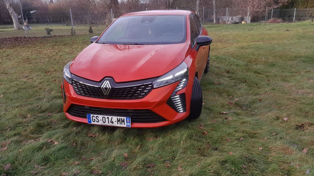 Renault Clio Renault Clio V lift 2023 rok 1.0 TCE bardzo niski przebieg