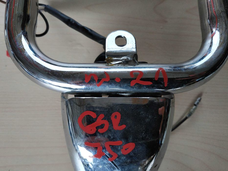 Yamaha XVS 1100 Drag Star Kierunkowskaz tył stelaż