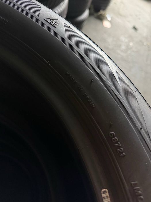 215/55R17 Bridgestone 2025p