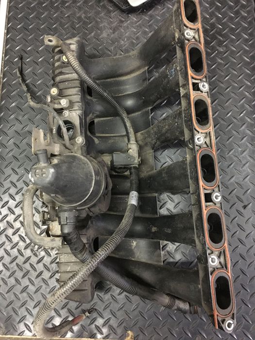 BMW E39 - kolektor ssący