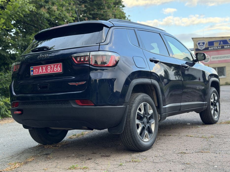 Продам Jeep Compass Trailhawk