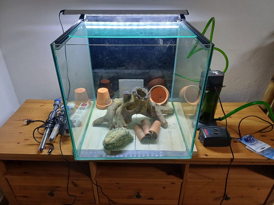 Vendo aquário cubo