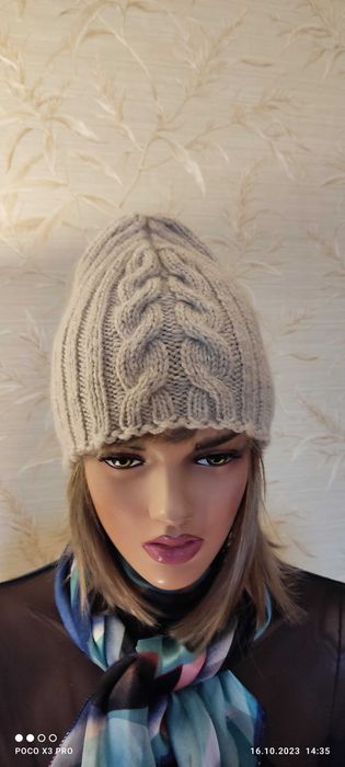 Шапочка женская Меринос. Новая.