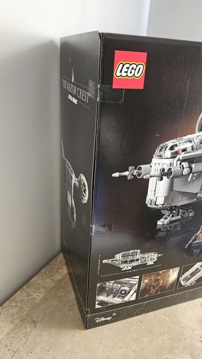 LEGO Star Wars 75331 The Razor Crest 6187 Peças 5 Minifiguras