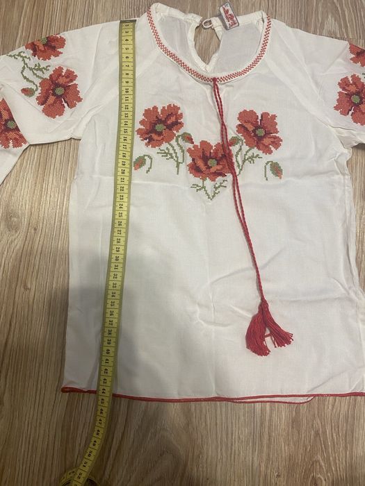 Вишиванка на дівчинку