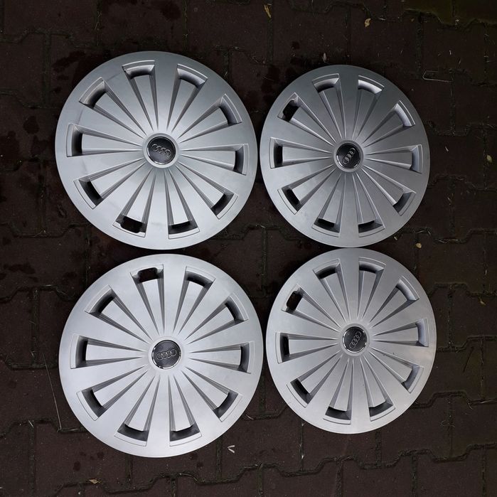 Komplet oryginalnych kołpaków do AUDI o średnicy 16''