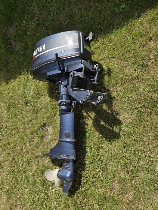 Silnik zaburtowy Yamaha 4