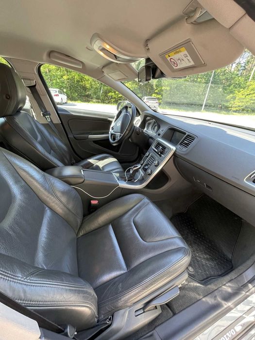 Volvo V60 2.0 D3 automat