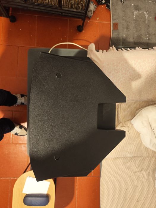 Coluna profissional Makie Thump