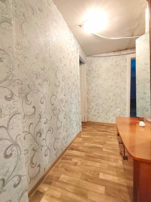 Продам теплий будинок зі зручностями в Дергачах.