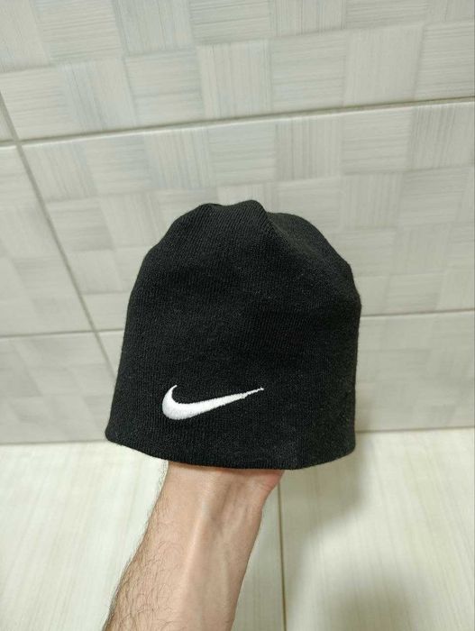 Шапка Nike Team Performance Beanie черная