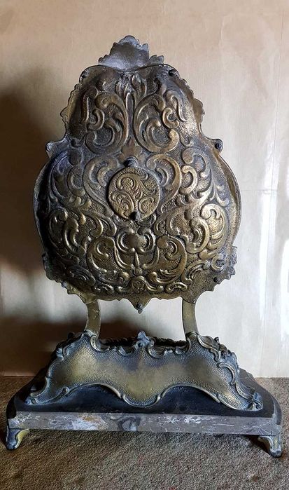 Relógio de sala bronze de arte com peanha em mármore
