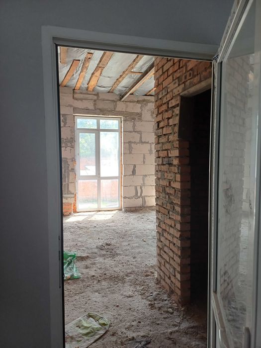 Продам приміщення комерційного призначення