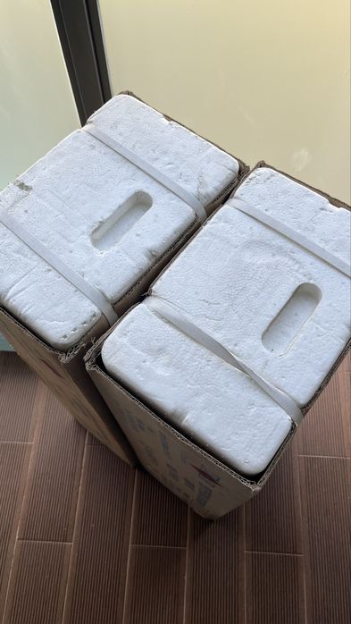 Maquina de Ar condicionado 9000 BTUS com duas unidades interiores