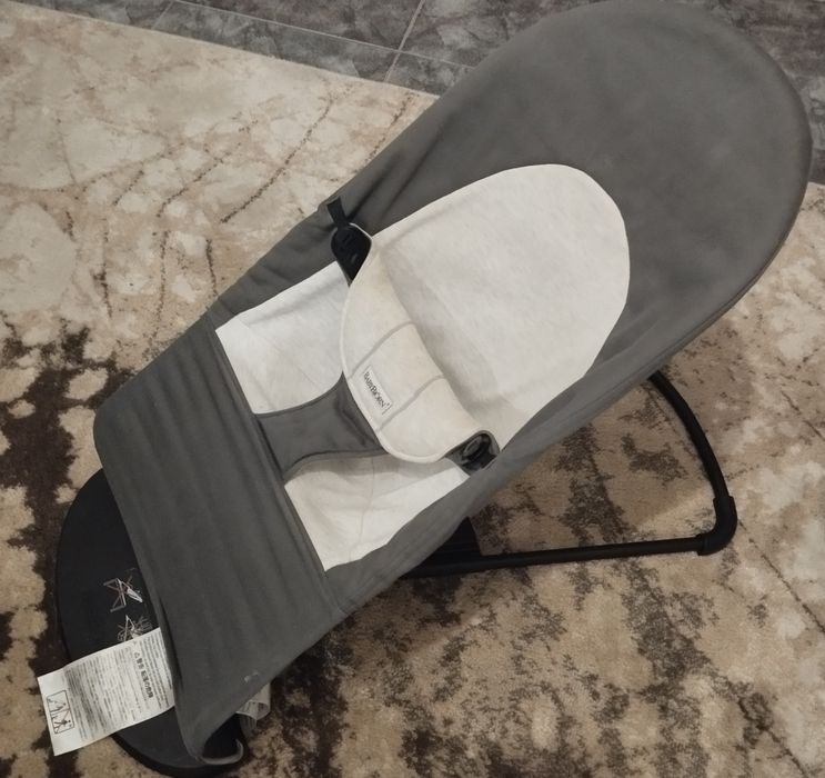 Esperguiçadeira BabyBjorn